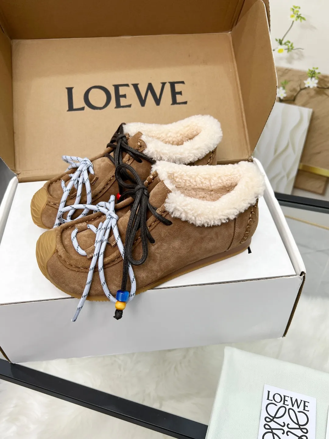 👟👟Ex-factory price 480👟👟 2025 autumn and winter Maoli new model, the same style as Wang Yibo! Kangaroo shoes, couple style Loewe Ballet Runner 2.0 sneakers, moral training shoes, new color matching retro series running shoes, standard size: 35–40